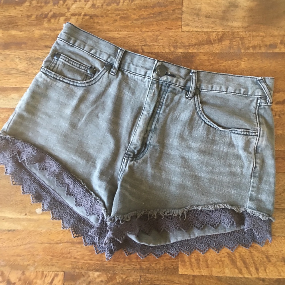Free People Jean Shorts SZ 30 EUC